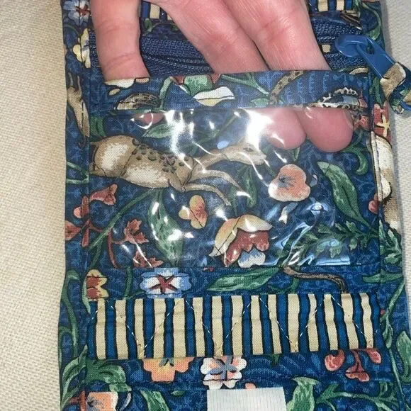 Vera Bradley RARE Animal Kingdom RETIRED Print Bi-Fold Wallet - Picture 6 of 10